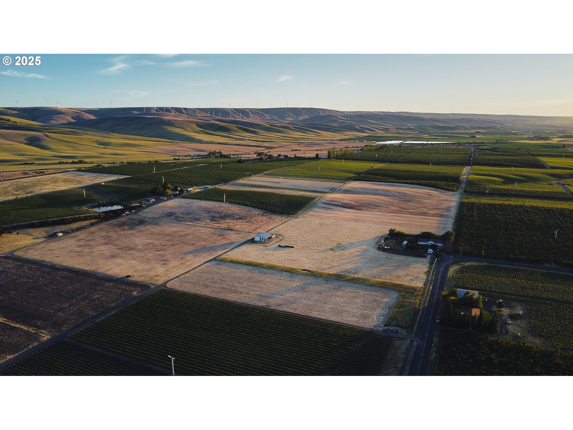 0 Edwards Road Milton Freewater, OR 97862 - Photo 7 of 7 a black and white photo of a room