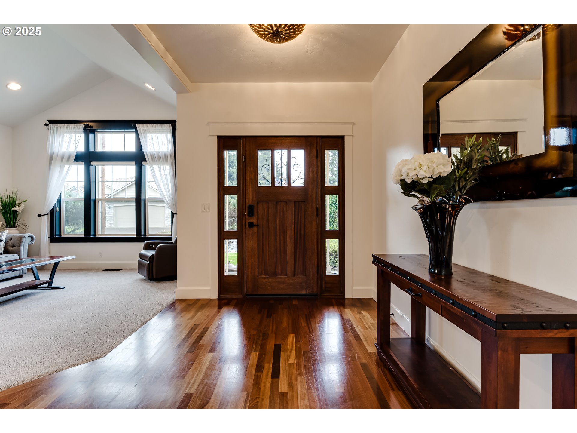 729 Aspen Street Springfield, OR 97477 - Photo 5 of 39 a view of a living room and hardwood floor