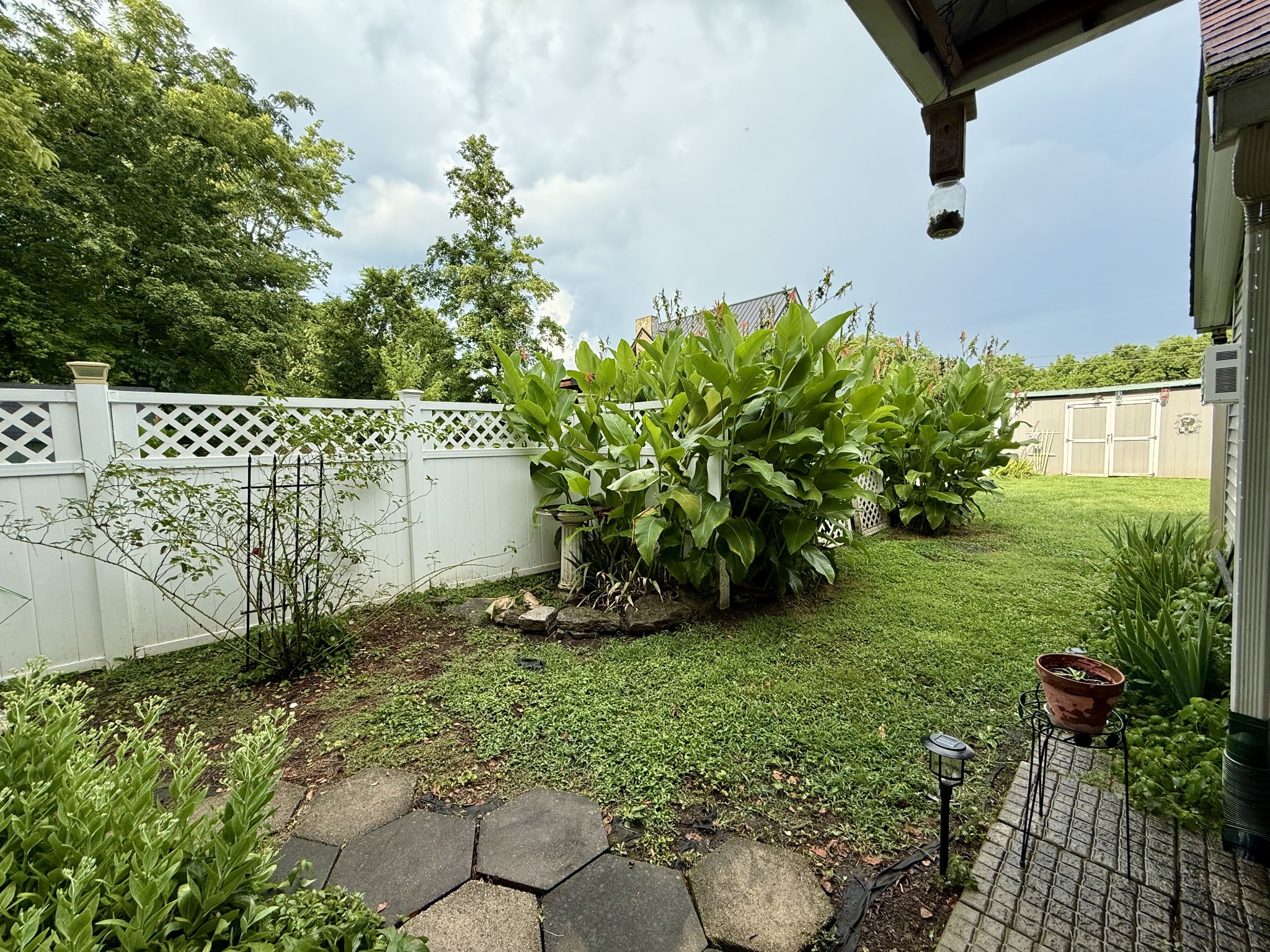 101 Webb Road East Bell Buckle, TN 37020 - Photo 53 of 74 a backyard of a house with lots of green space