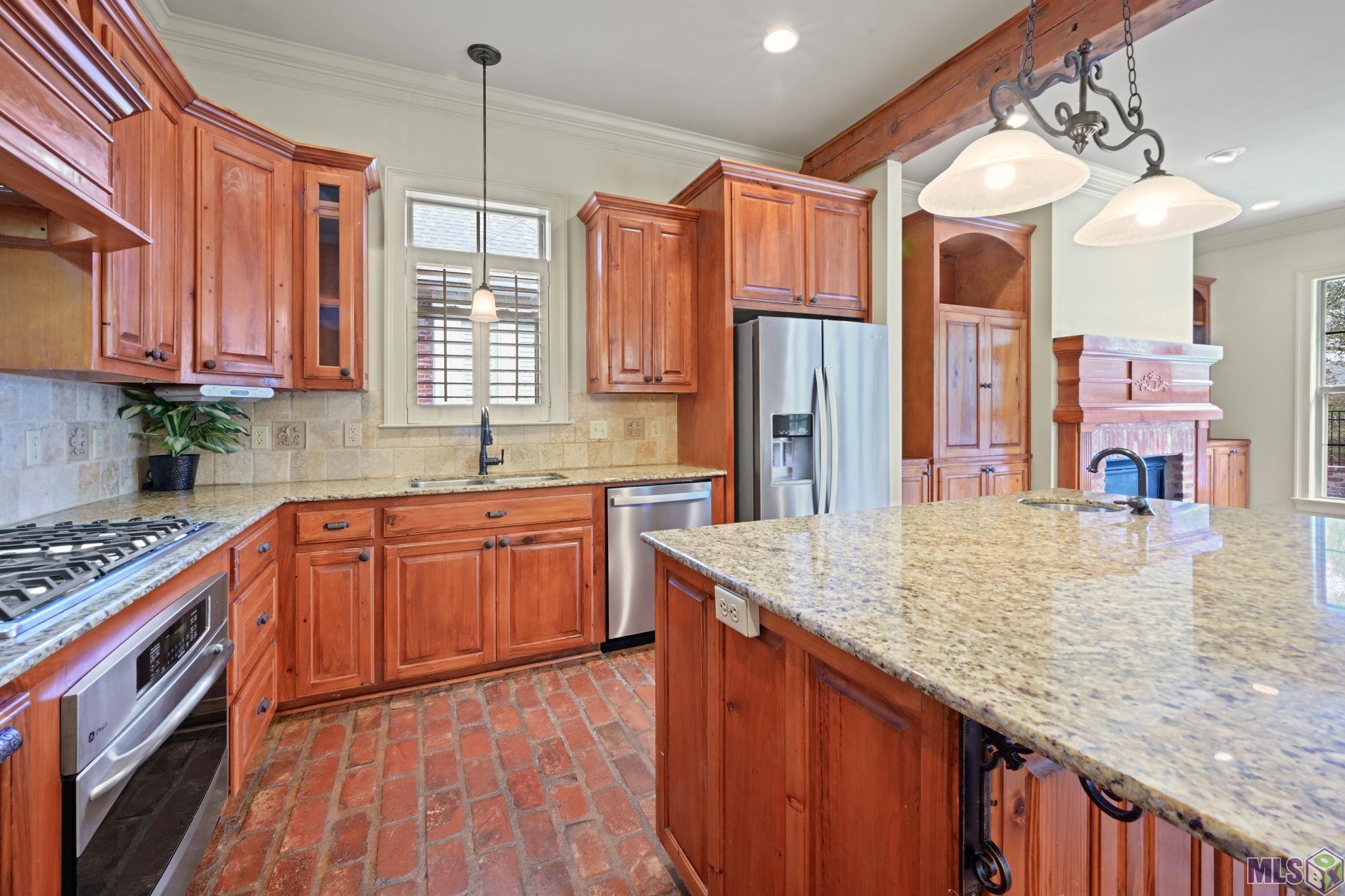 19427 Point O' Woods Court Baton Rouge, LA 70809 - Photo 11 of 50