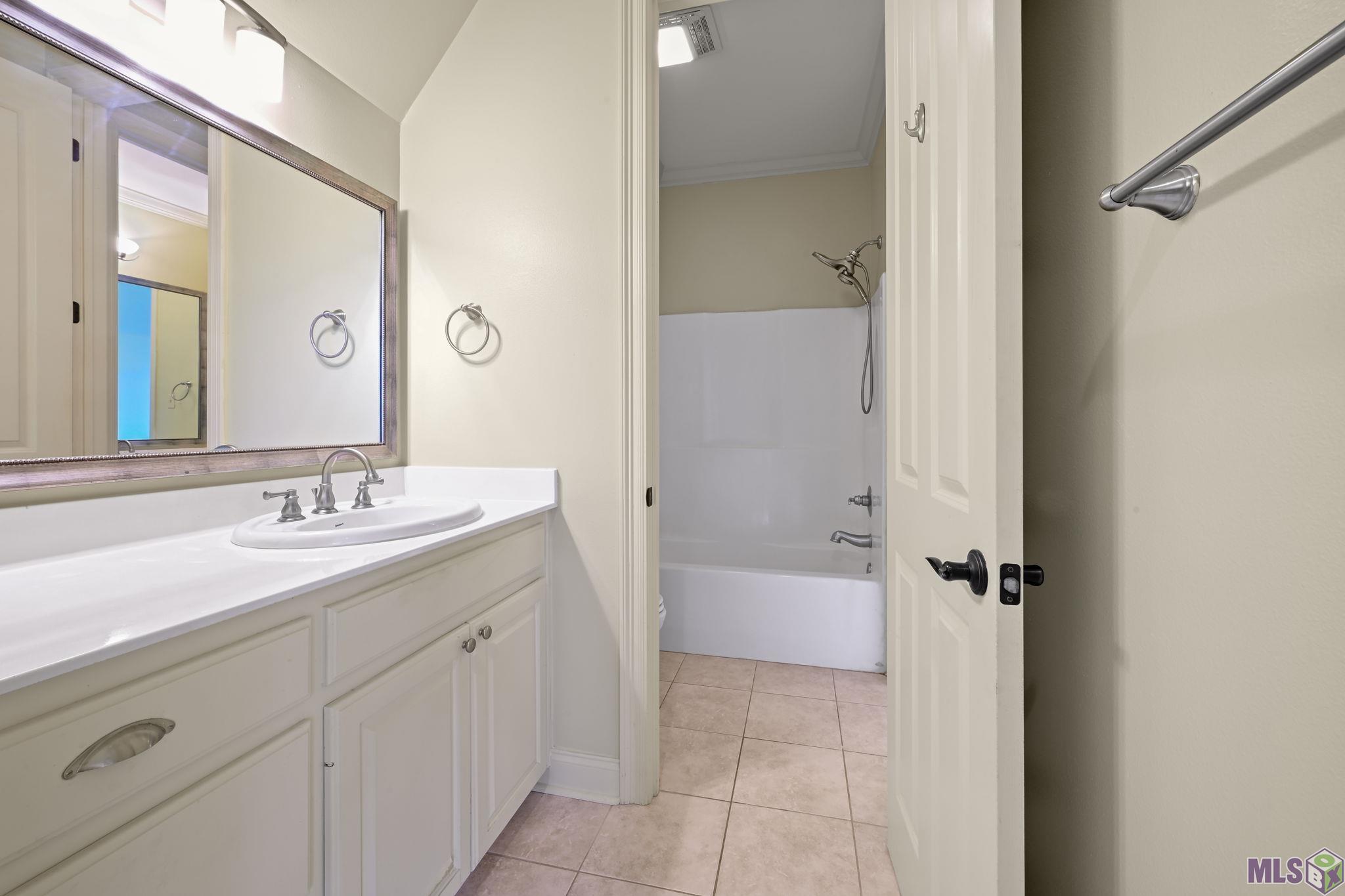 19427 Point O' Woods Court Baton Rouge, LA 70809 - Photo 28 of 50 Full Bath 4