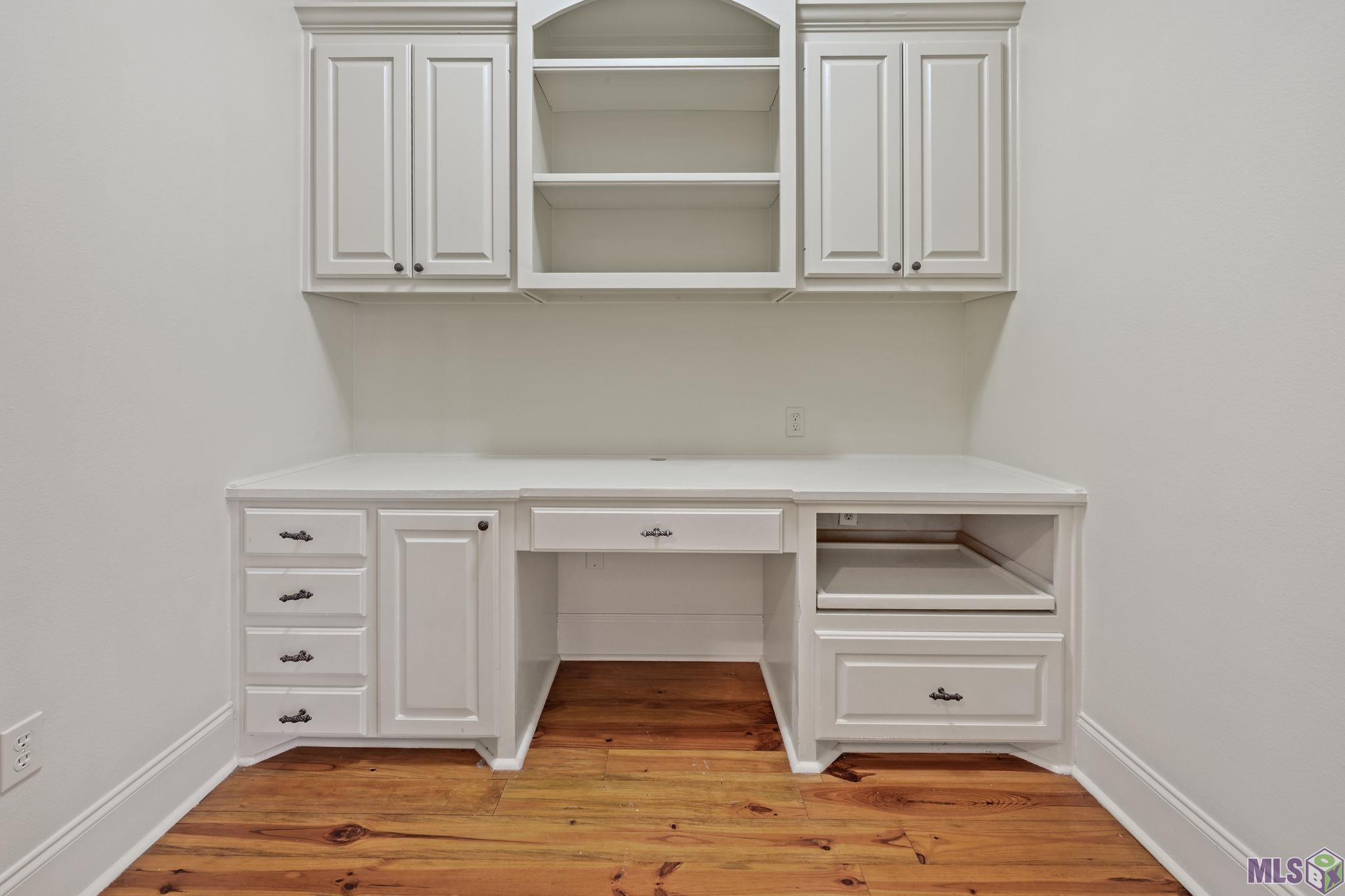 19427 Point O' Woods Court Baton Rouge, LA 70809 - Photo 3 of 50