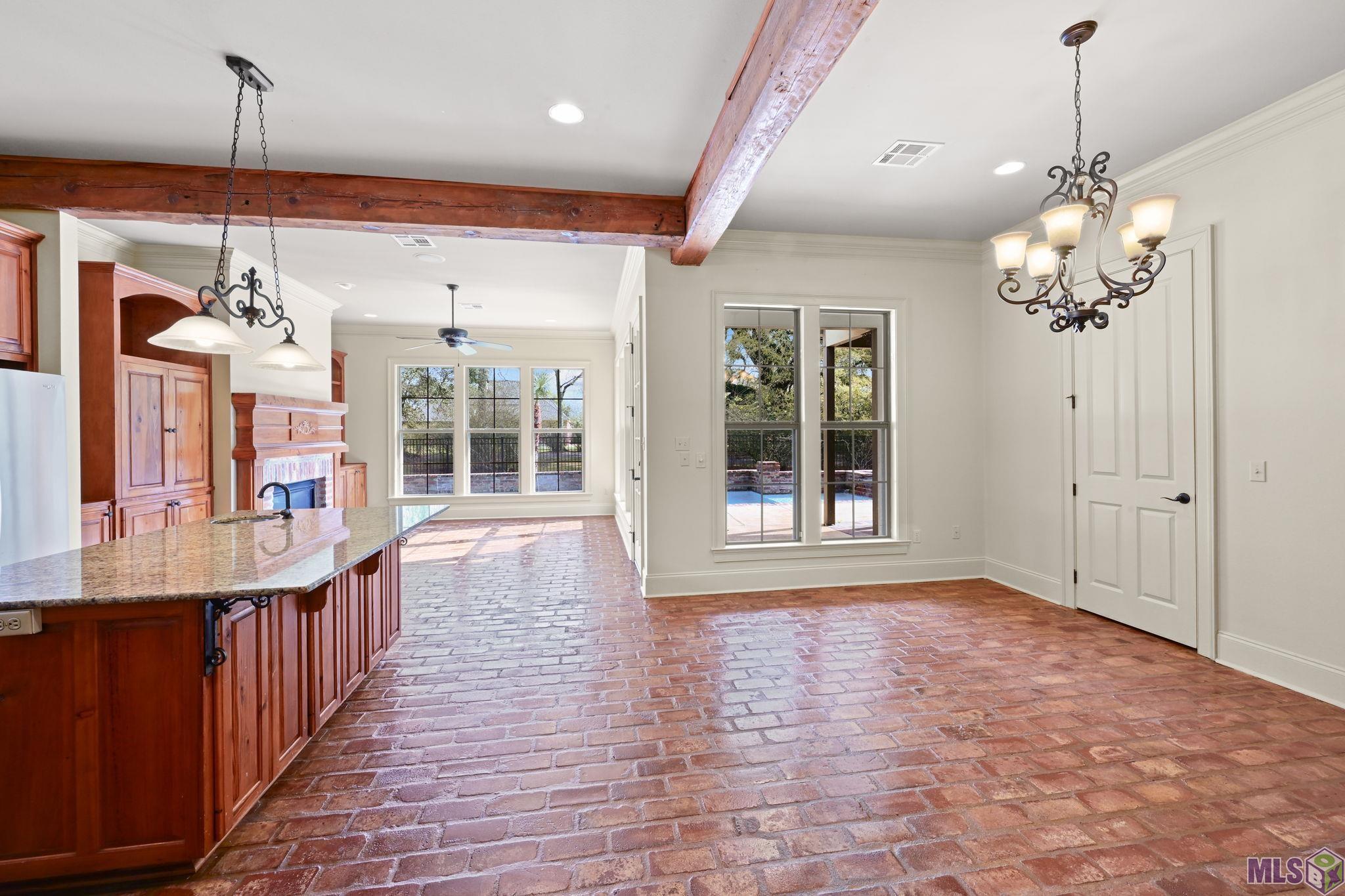 19427 Point O' Woods Court Baton Rouge, LA 70809 - Photo 9 of 50