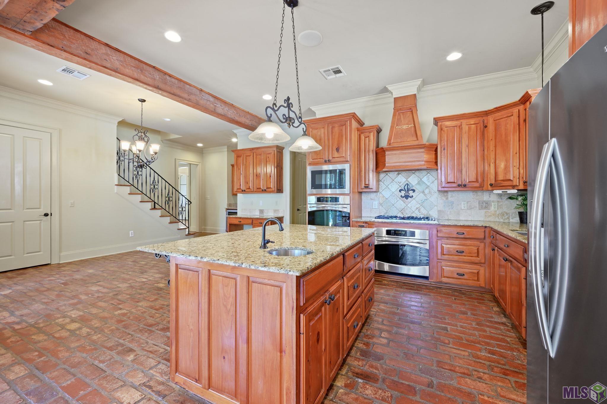 19427 Point O' Woods Court Baton Rouge, LA 70809 - Photo 10 of 50