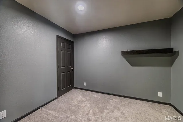 $450,000 | 21504 North Horizonway Street, St. Robert, MO 65584