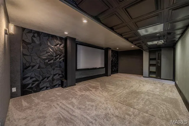 $450,000 | 21504 North Horizonway Street, St. Robert, MO 65584