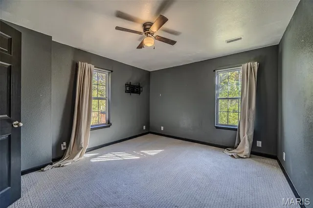 $450,000 | 21504 North Horizonway Street, St. Robert, MO 65584