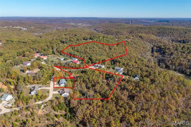 $450,000 | 21504 North Horizonway Street, St. Robert, MO 65584