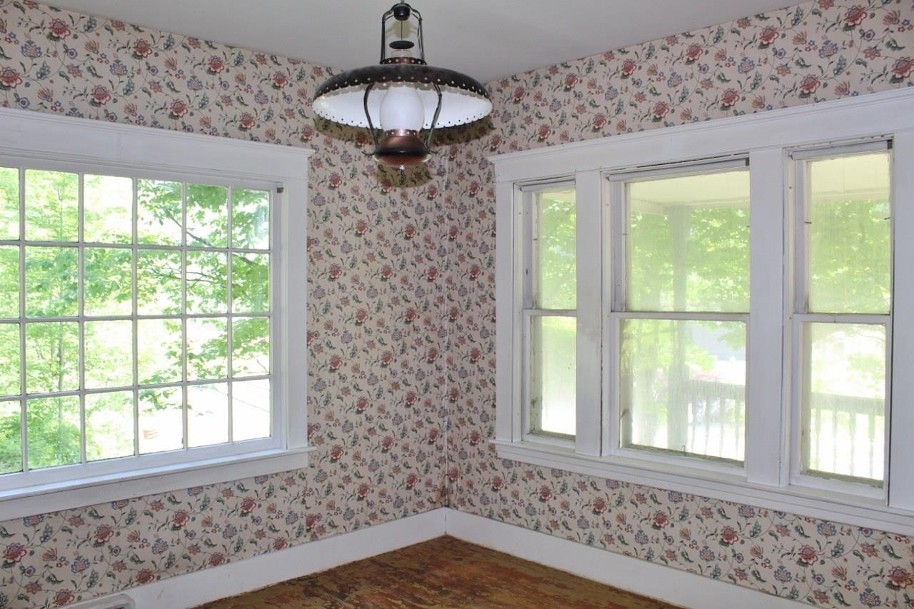 311 Clinton Street Springfield, VT 05156 - Photo 12 of 18