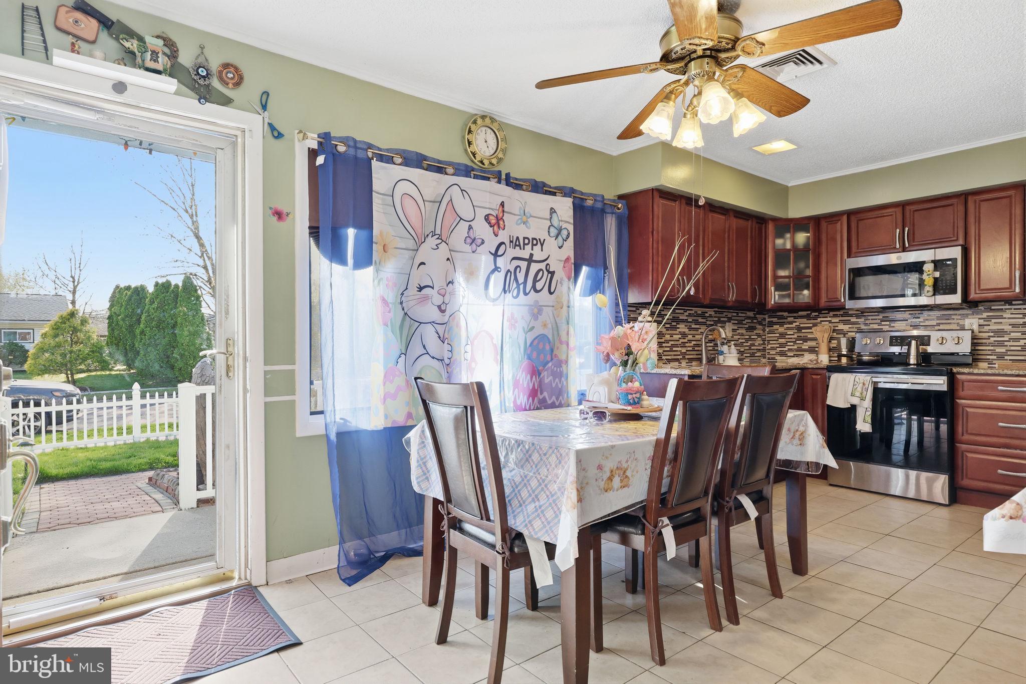 12 Gridiron Road Levittown, PA 19057 - Photo 13 of 32 Gallery Image 13