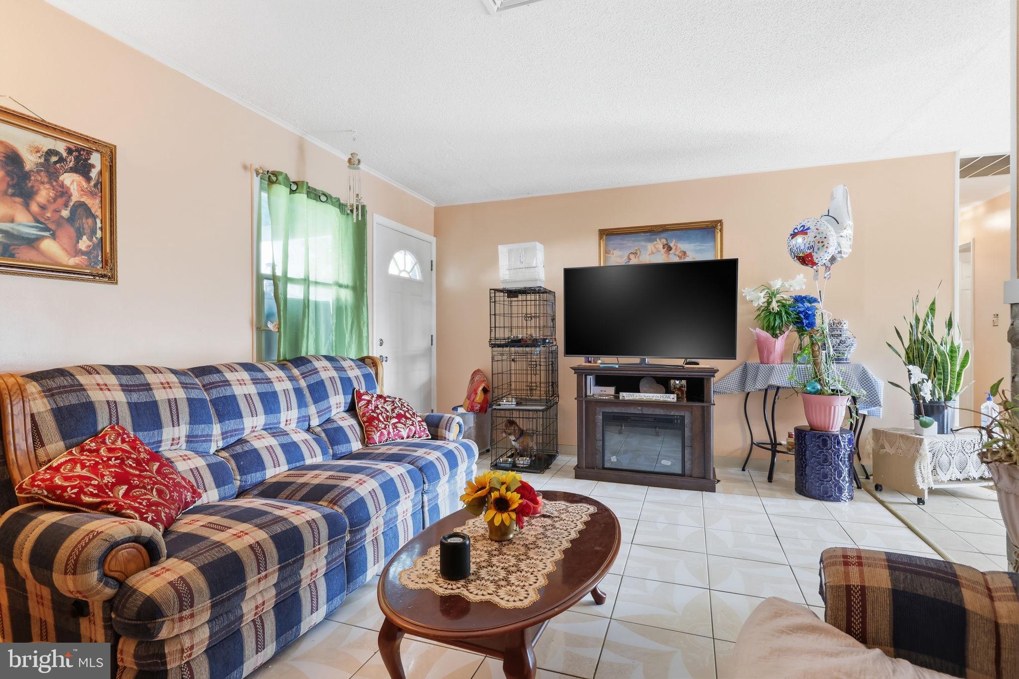 12 Gridiron Road Levittown, PA 19057 - Photo 21 of 32 Gallery Image 21