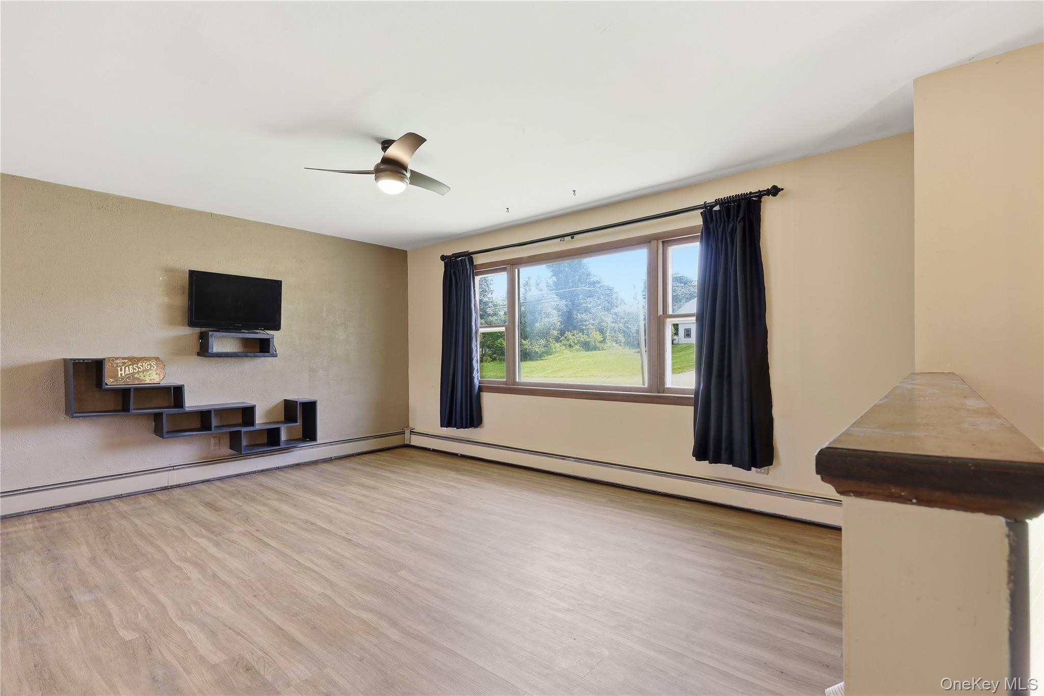 347 Plains Road Wallkill, NY 12589 - Photo 8 of 46