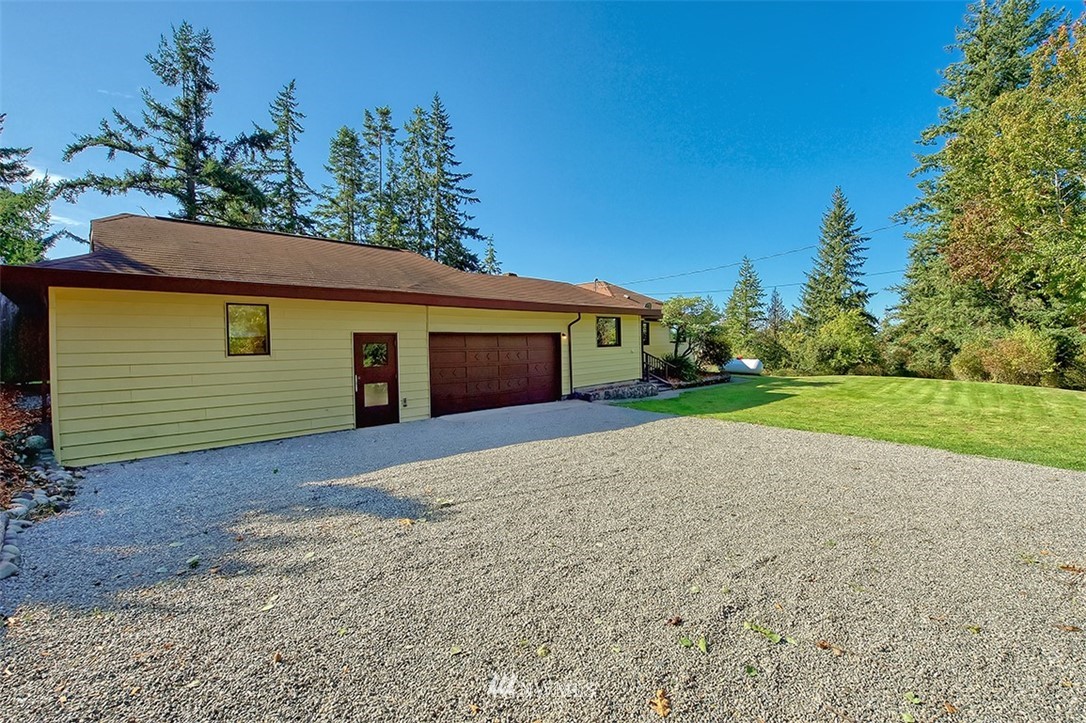 1755 Academy Road Bellingham, WA 98226 - Photo 5 of 31 Gallery Image 5