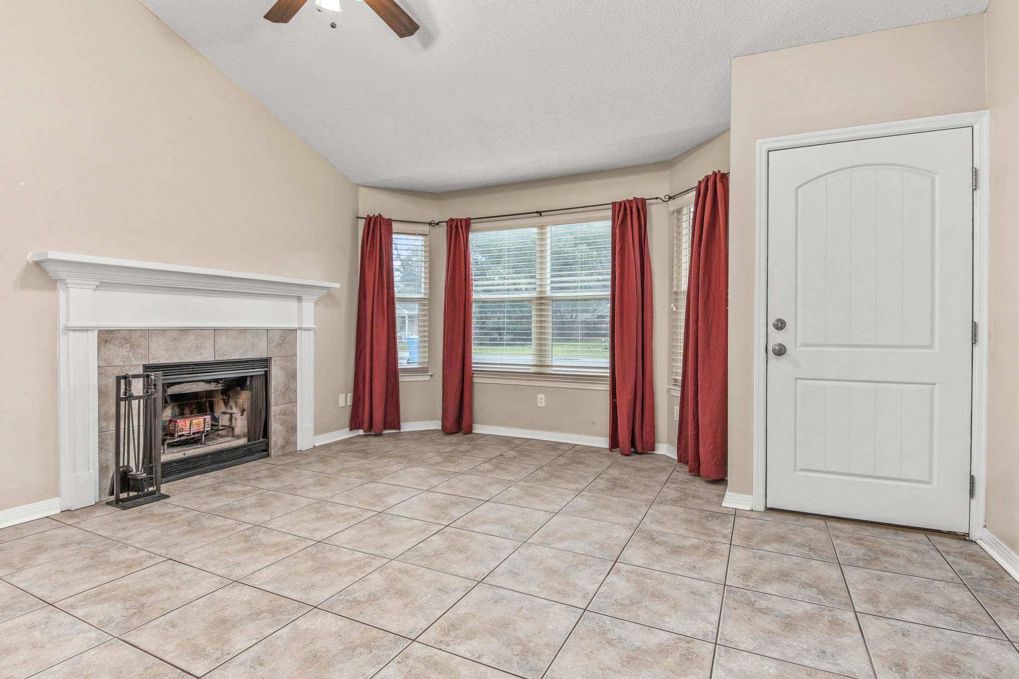 4721 Frontier Road Pace, FL 32571 - Photo 3 of 31