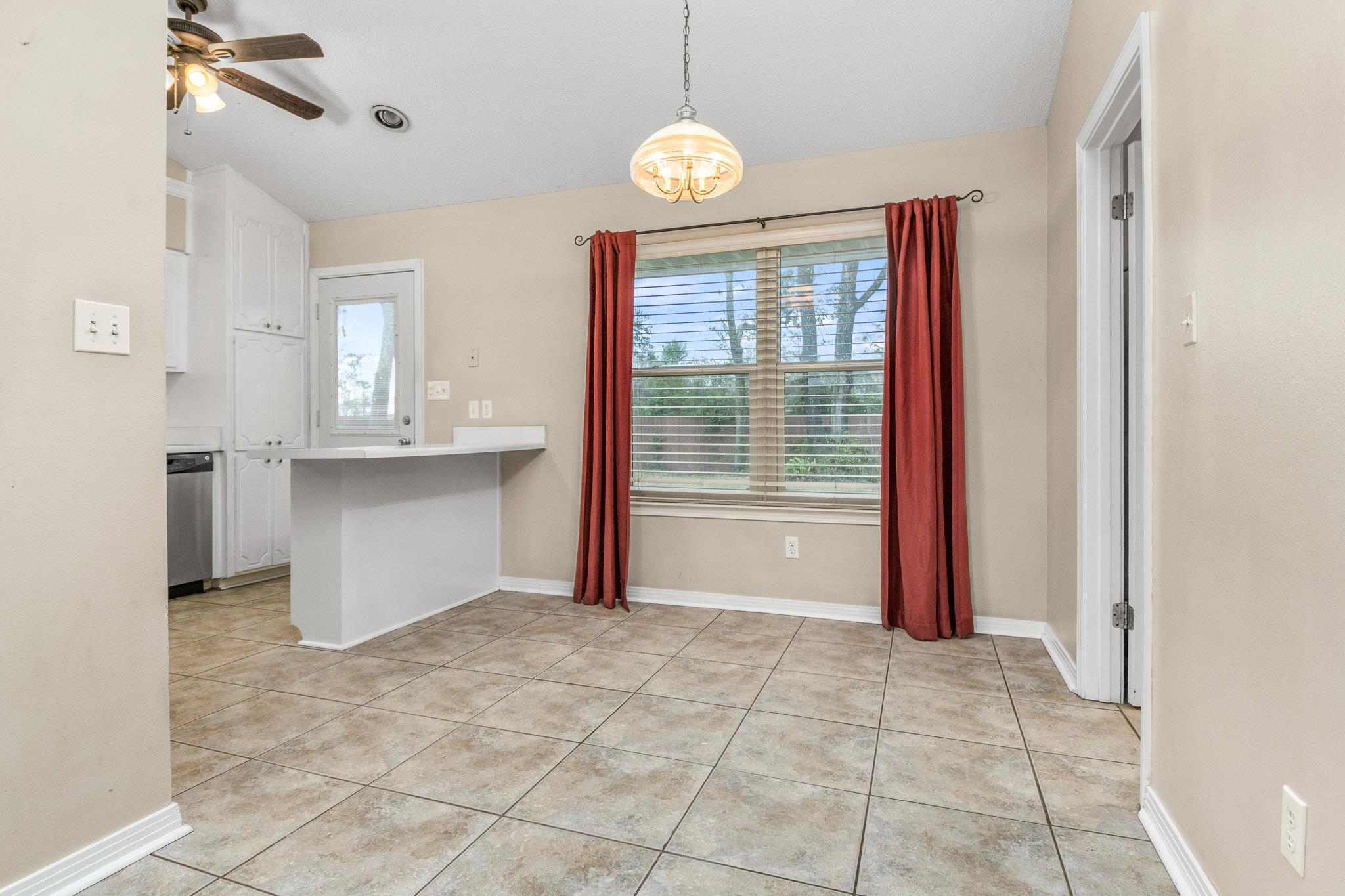 4721 Frontier Road Pace, FL 32571 - Photo 6 of 31