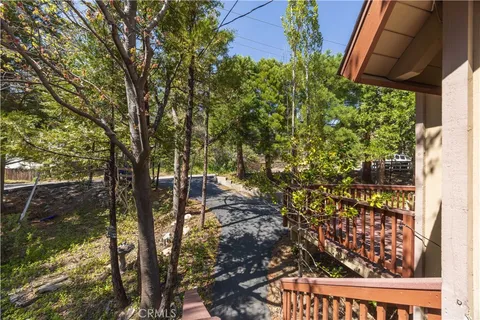 $615,000 | 27207 Bernina Drive, Lake Arrowhead, CA 92352