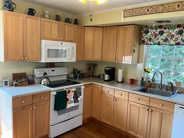 $280,000 | 17 Broadlawn Drive, Brewer, ME 04412