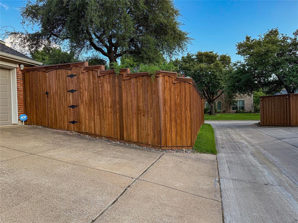 7201 Regency Court Plano, TX 75024 - Photo 28 of 37