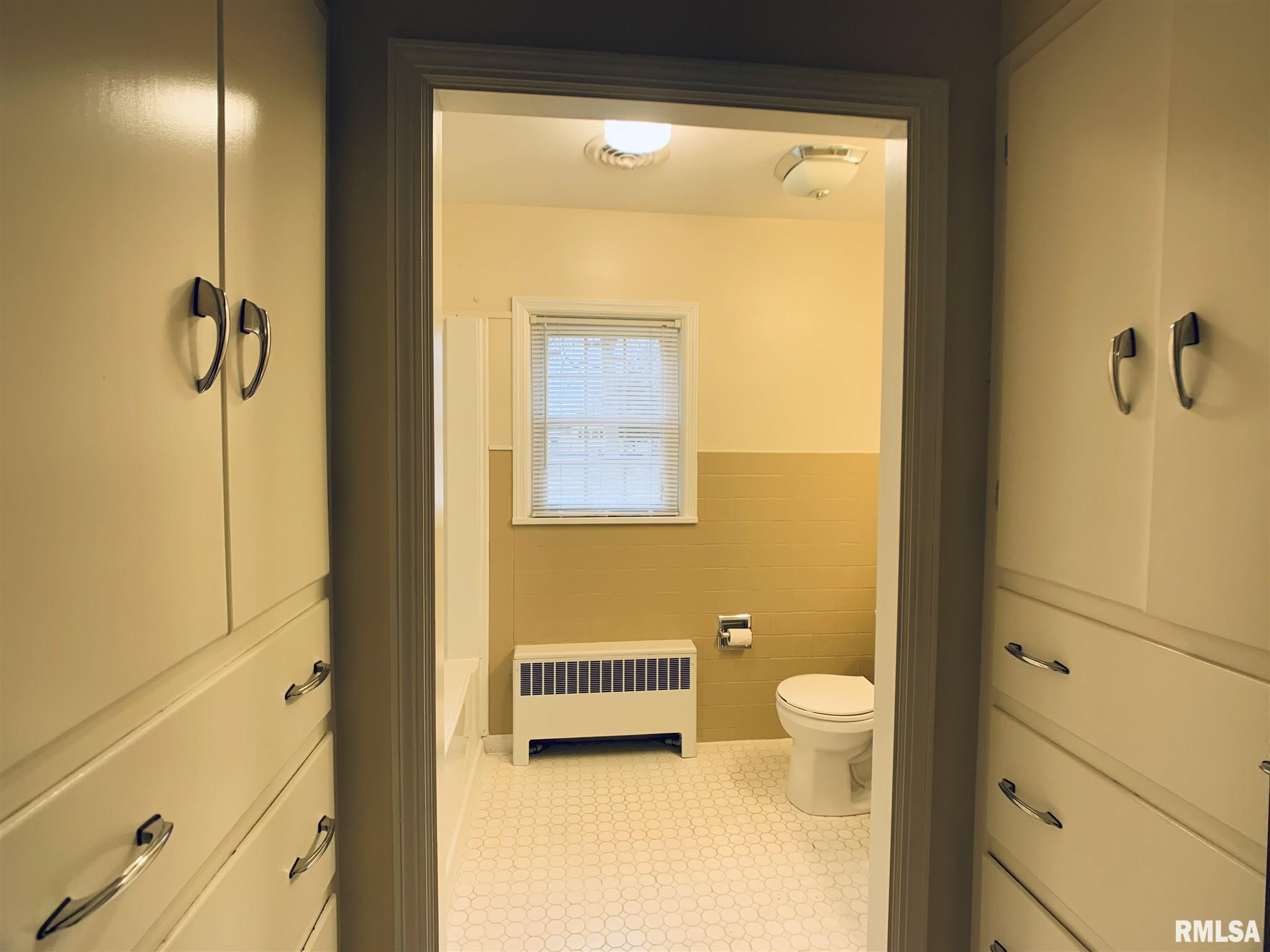 814 East Main Street Ridgway, IL 62979 - Photo 15 of 18