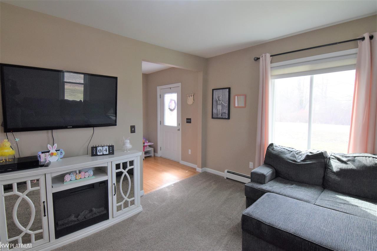 9228 Short Cut Road Fair Haven, MI 48023 - Photo 2 of 30 50069946-1.JPG