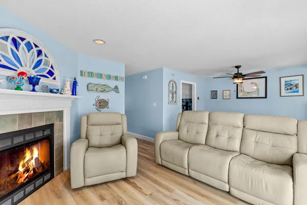 $445,000 | 4 Harbor Hill Drive, Unit 4, Buzzards Bay, MA 02532