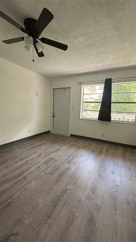 $1,490 | 4163 Southwest 67th Avenue, Unit 211C, Davie, FL 33314