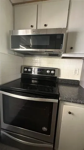 $1,490 | 4163 Southwest 67th Avenue, Unit 211C, Davie, FL 33314