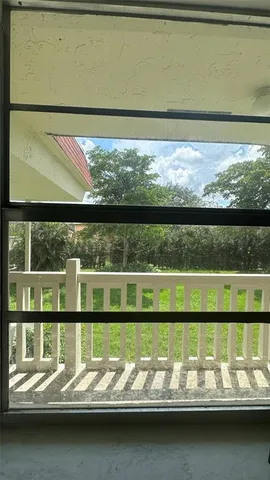 $1,490 | 4163 Southwest 67th Avenue, Unit 211C, Davie, FL 33314