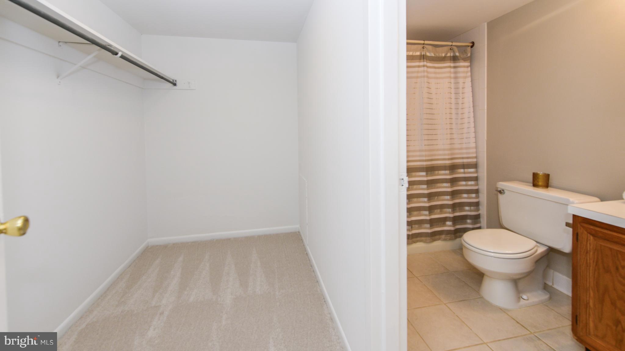 1419 Northgate Square, Unit 22B Reston, VA 20190 - Photo 19 of 30 Bath
