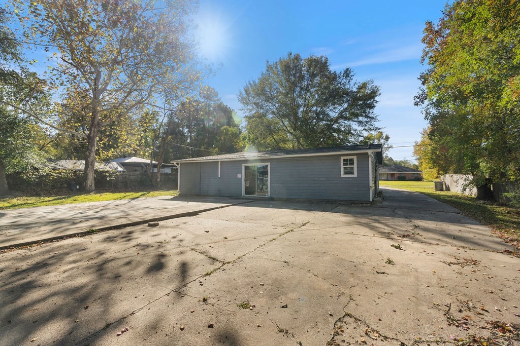 2915 Freeman Street Lufkin, TX 75901 - Photo 7 of 31 a view of outdoor space with a house