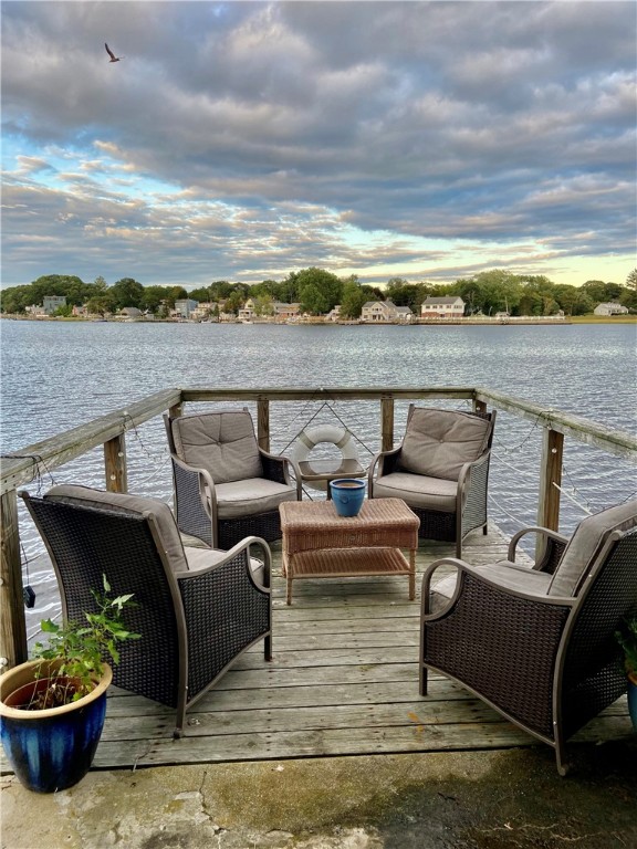 503 County Road Barrington, RI 02806 - Photo 1 of 21 Gallery Image 1