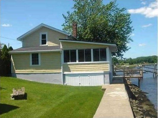 503 County Road Barrington, RI 02806 - Photo 19 of 21 Gallery Image 19