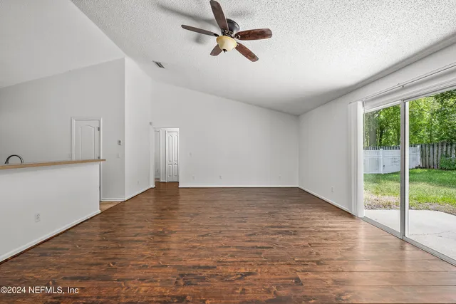 $325,000 | 171 Sanwick Drive, Jacksonville, FL 32218