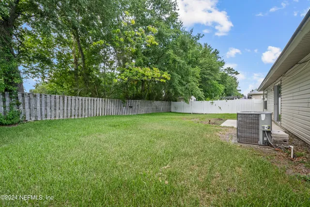 $325,000 | 171 Sanwick Drive, Jacksonville, FL 32218