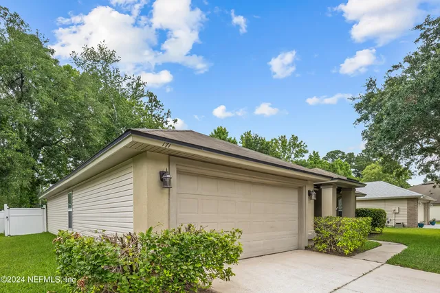 $325,000 | 171 Sanwick Drive, Jacksonville, FL 32218