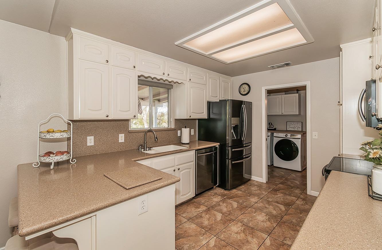 16526 Paula Road Madera, CA 93636 - Photo 17 of 79 Gallery Image 17