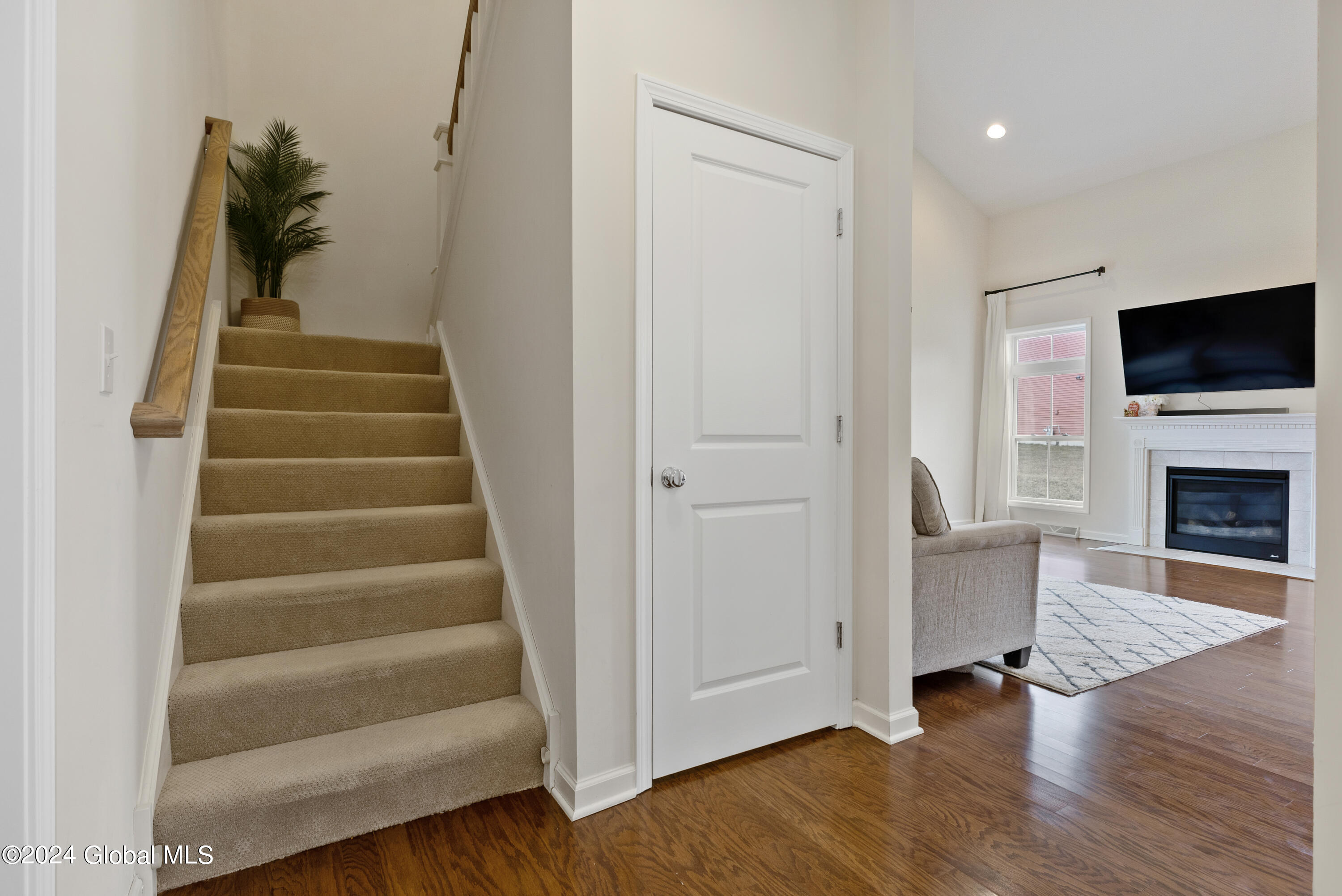 14 A Macoun Drive Halfmoon, NY 12065 - Photo 15 of 35 1 (16)