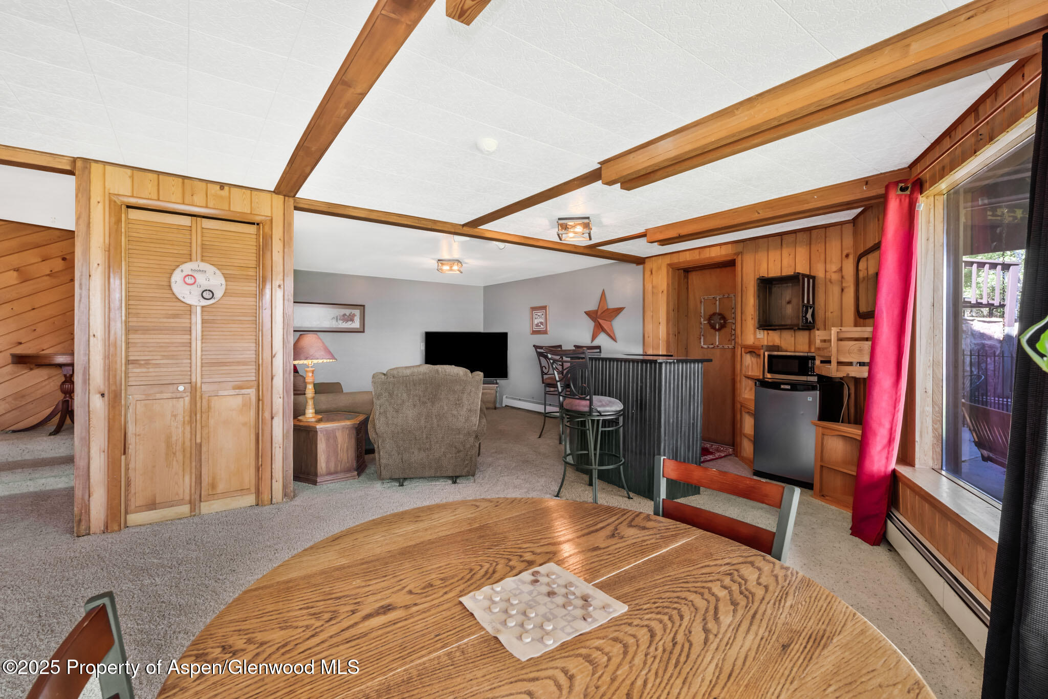 922 Steele Court Craig, CO 81625 - Photo 57 of 115 a bedroom with furniture and a large mirror