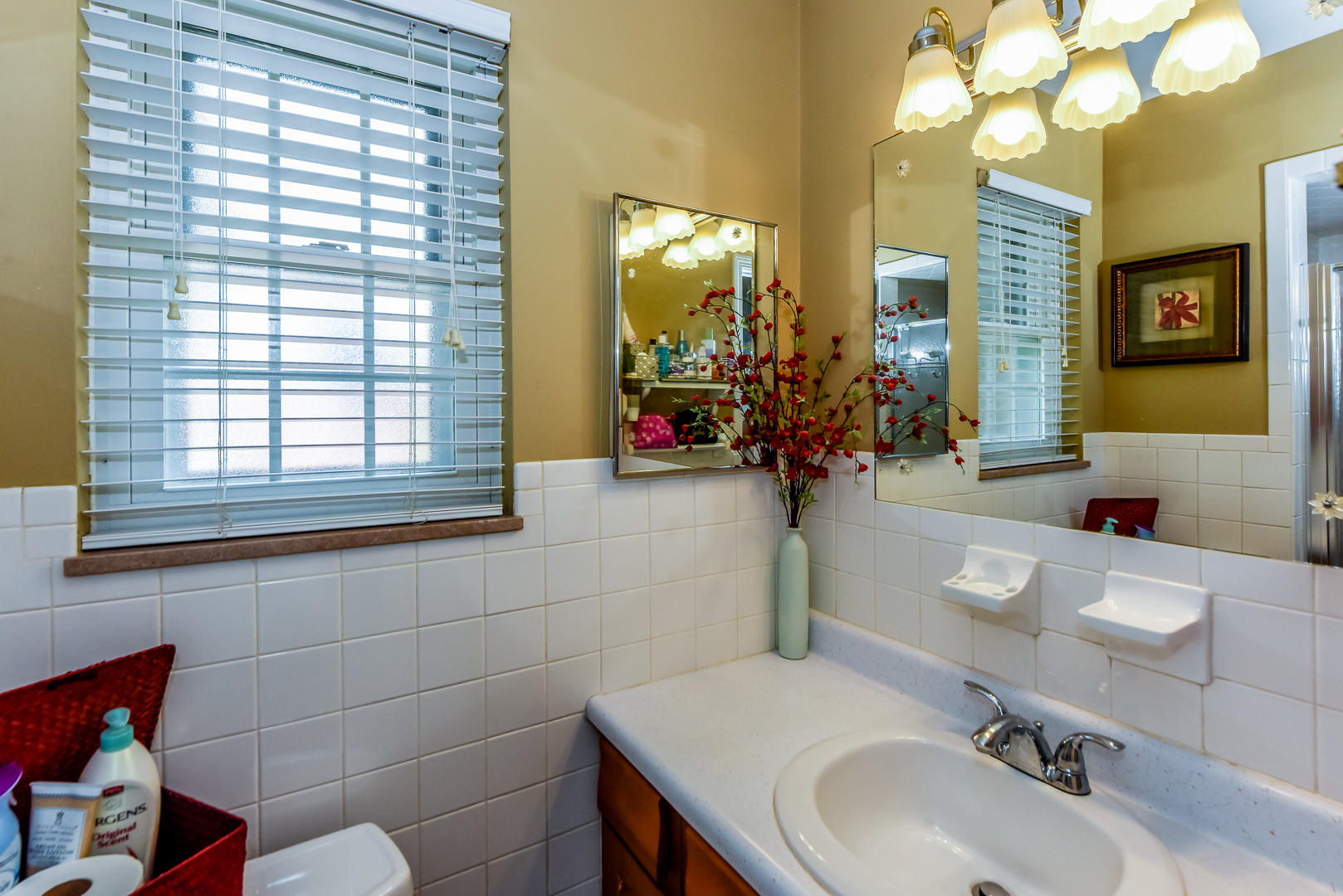 562 West Hunt Road Alcoa, TN 37701 - Photo 12 of 23 BEDROOM BATH