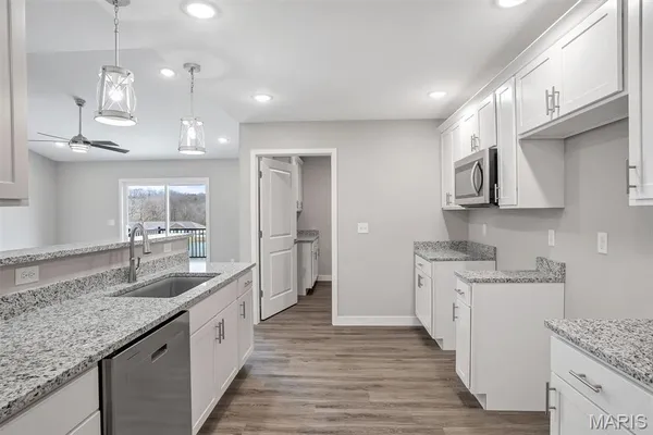 $312,800 | 419 Cloverleaf Drive, Washington, MO 63090