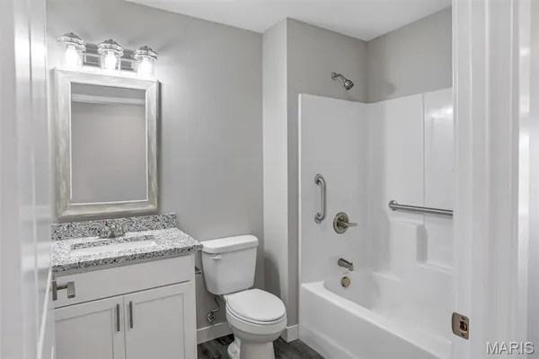 $312,800 | 419 Cloverleaf Drive, Washington, MO 63090