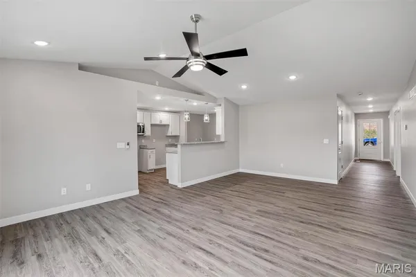$312,800 | 419 Cloverleaf Drive, Washington, MO 63090