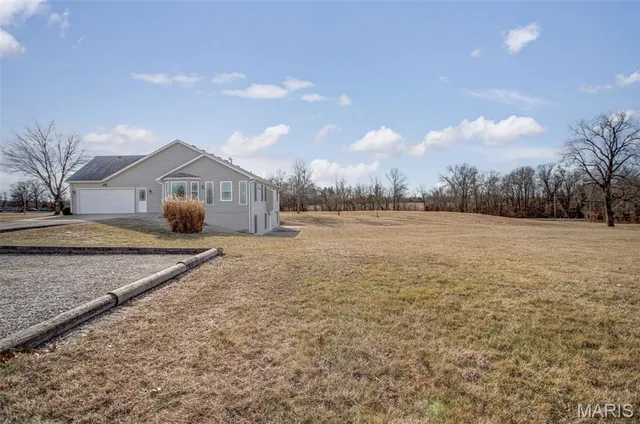 $675,000 | 6611 Quercus Grove Road, Edwardsville, IL 62025