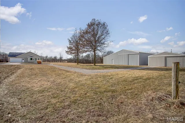 $675,000 | 6611 Quercus Grove Road, Edwardsville, IL 62025