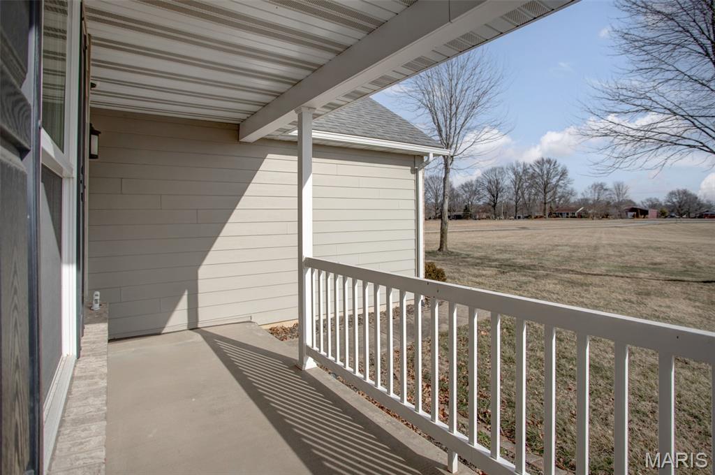 6611 Quercus Grove Road Edwardsville, IL 62025 - Photo 8 of 94 Gallery Image 8