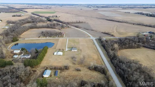 $675,000 | 6611 Quercus Grove Road, Edwardsville, IL 62025