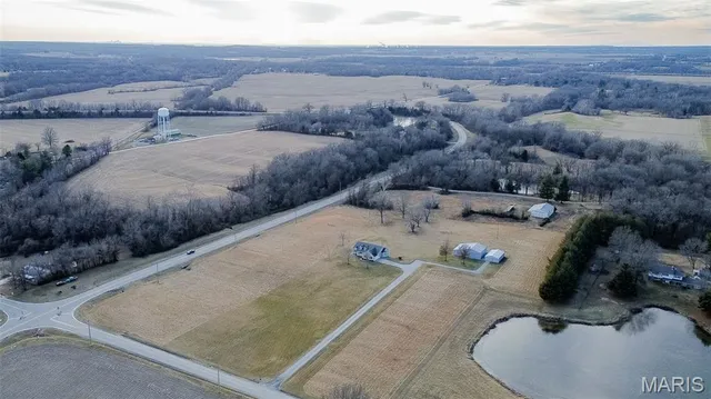 $675,000 | 6611 Quercus Grove Road, Edwardsville, IL 62025