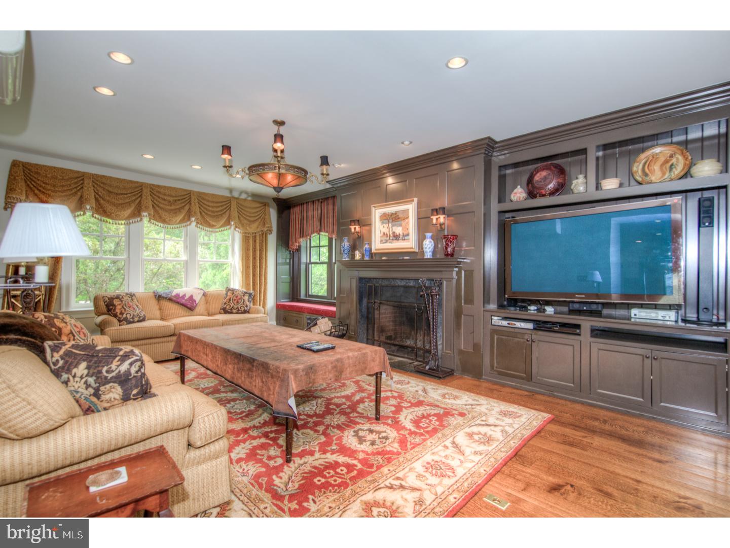 506 Glenmary Lane Wayne, PA 19087 - Photo 11 of 25 Family Room