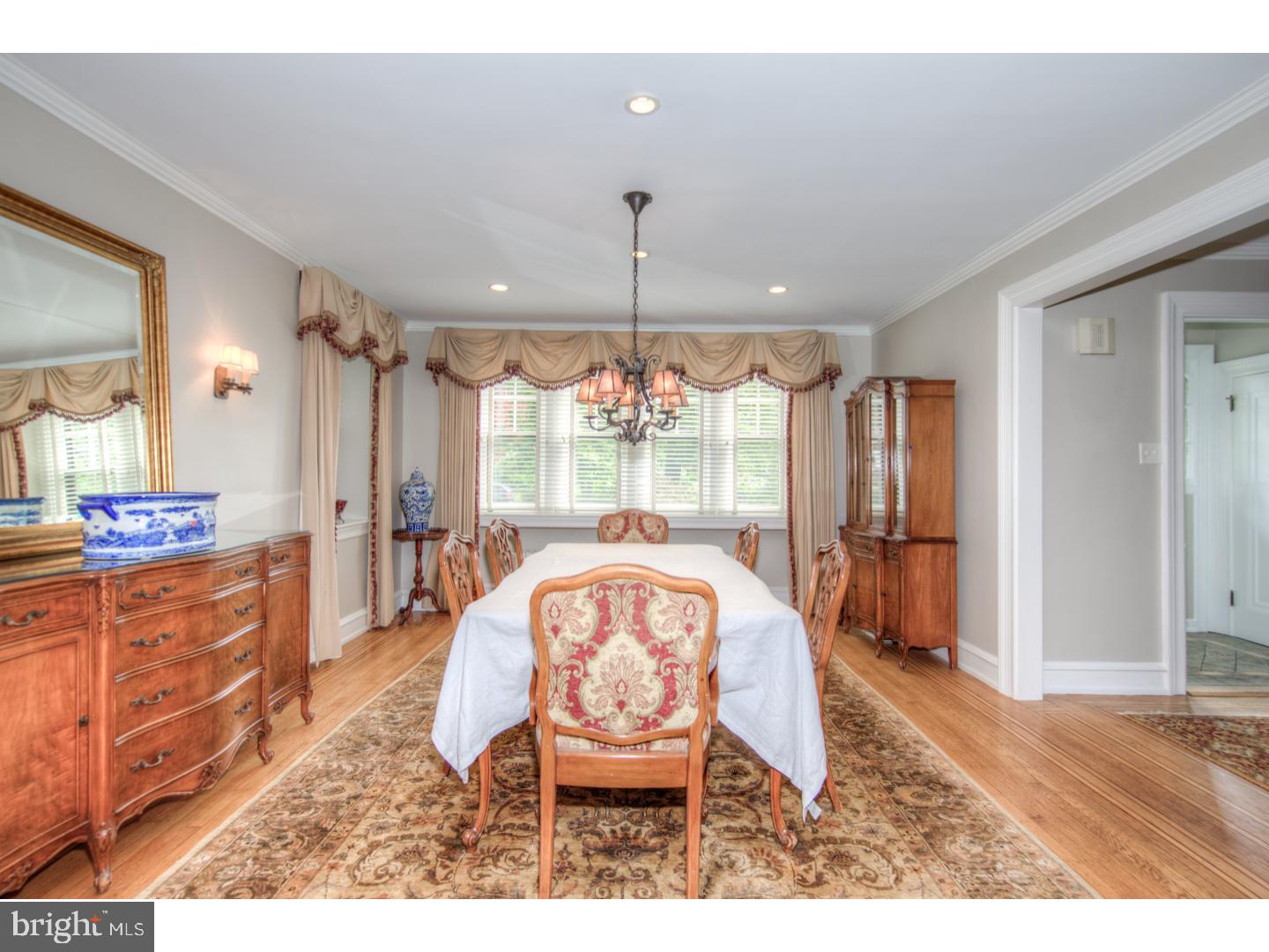 506 Glenmary Lane Wayne, PA 19087 - Photo 8 of 25 Dining Room