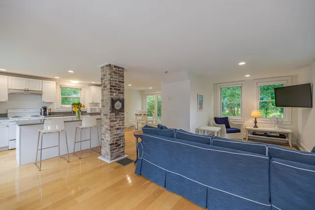 $2,750,000 | 5 Graves Lane, Mount Desert, ME 04662